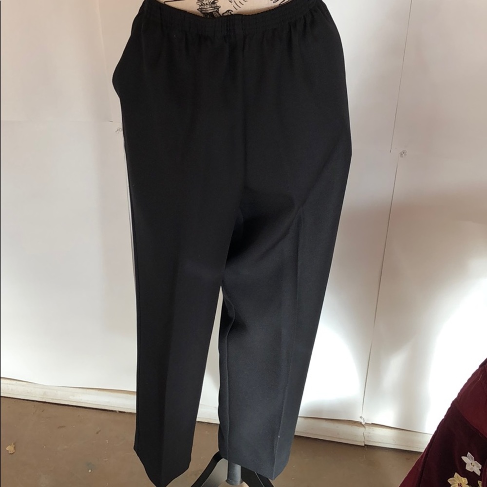 Alfred Dunner Pant 12 petite Great Condition